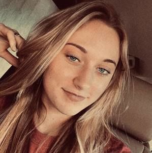 Meet your Posher, Maelee